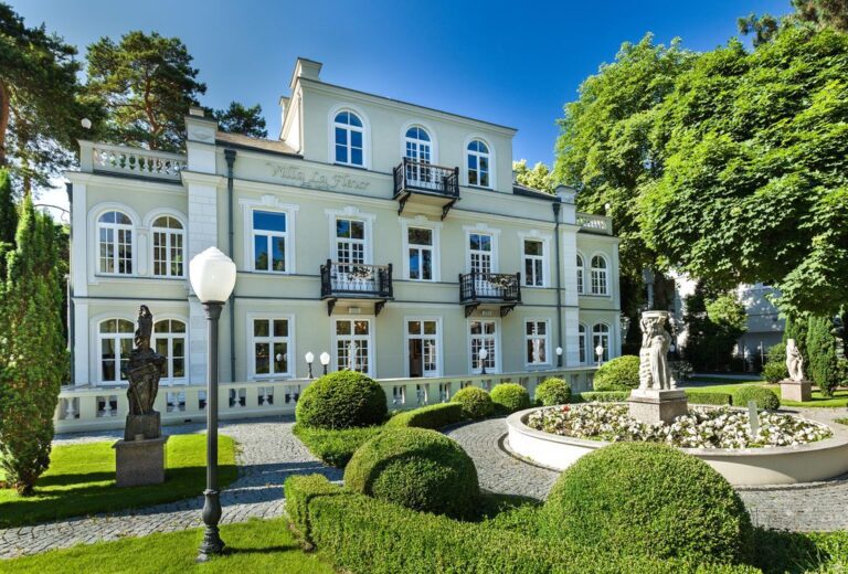 Konstancin-Jeziorna and the Mysterious Villa / Konwersatoria językowe: angielski